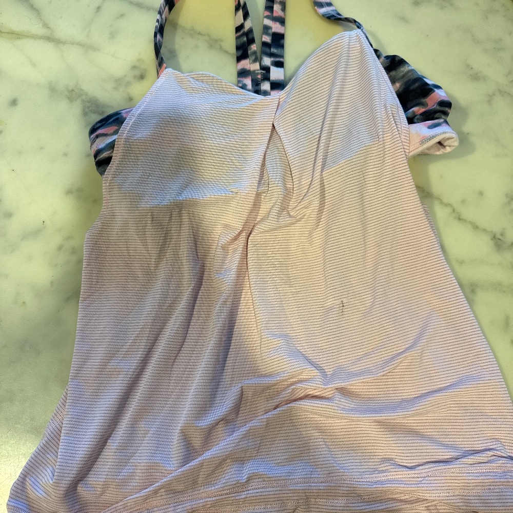 Lululemon tank